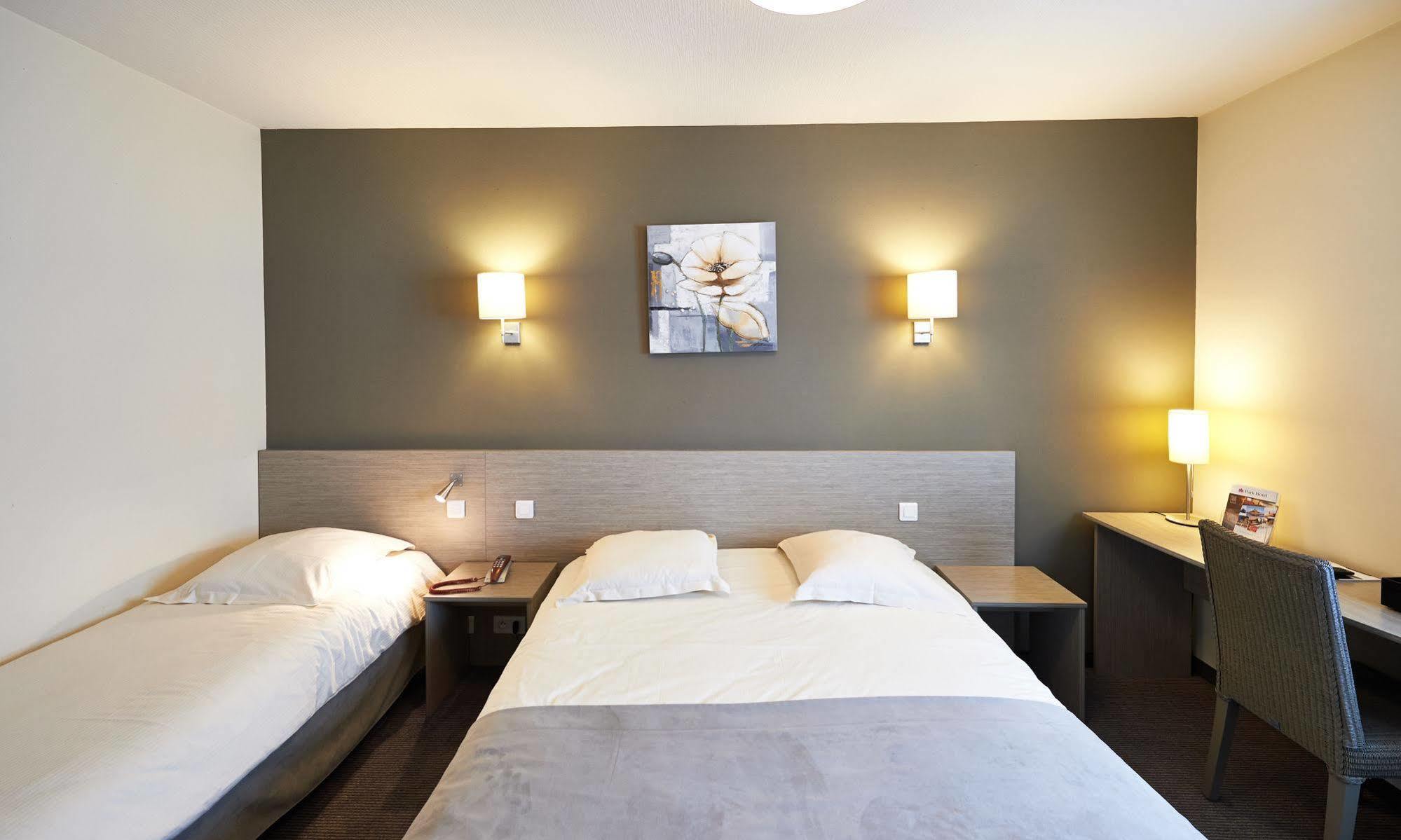 Park Hotel & Appartements Cholet Exterior foto