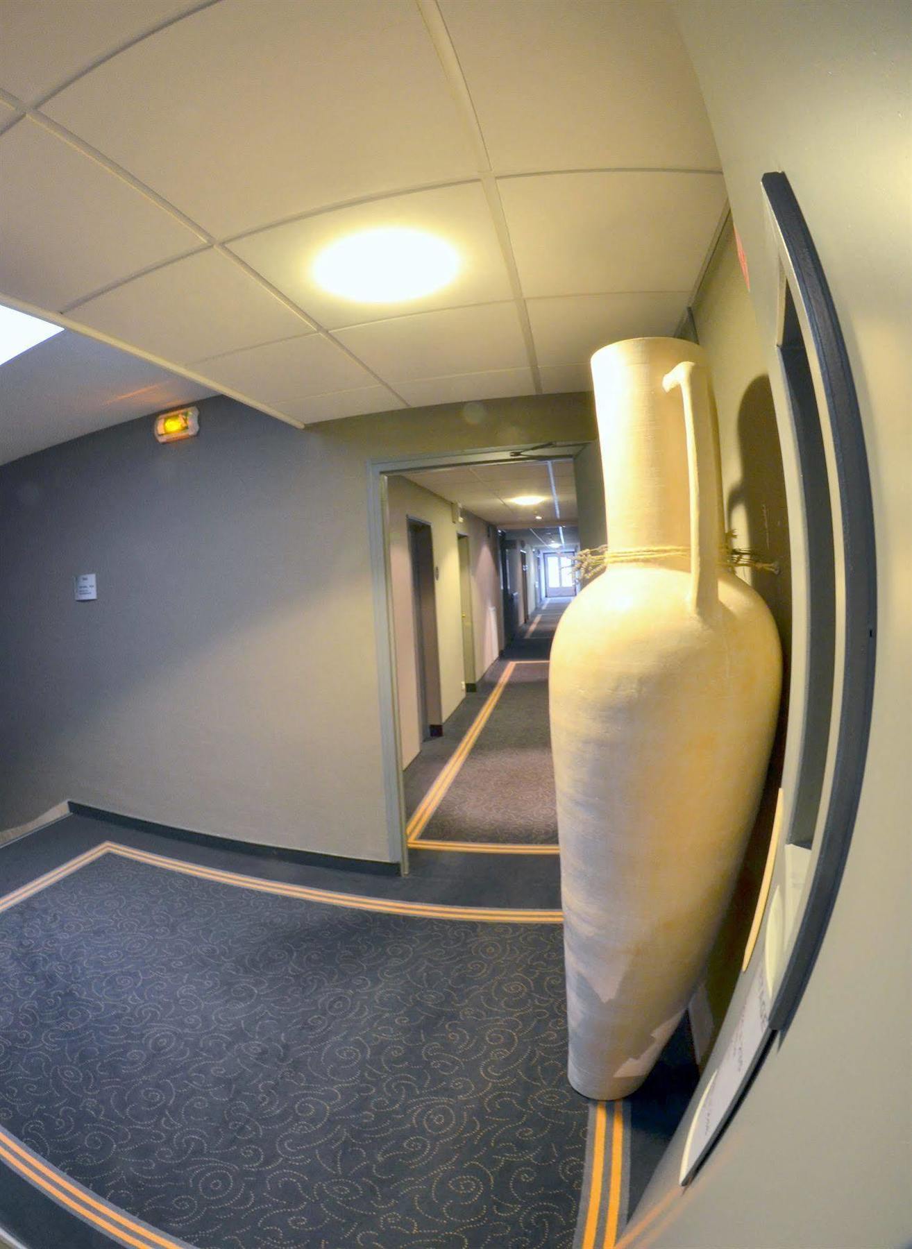 Park Hotel & Appartements Cholet Exterior foto